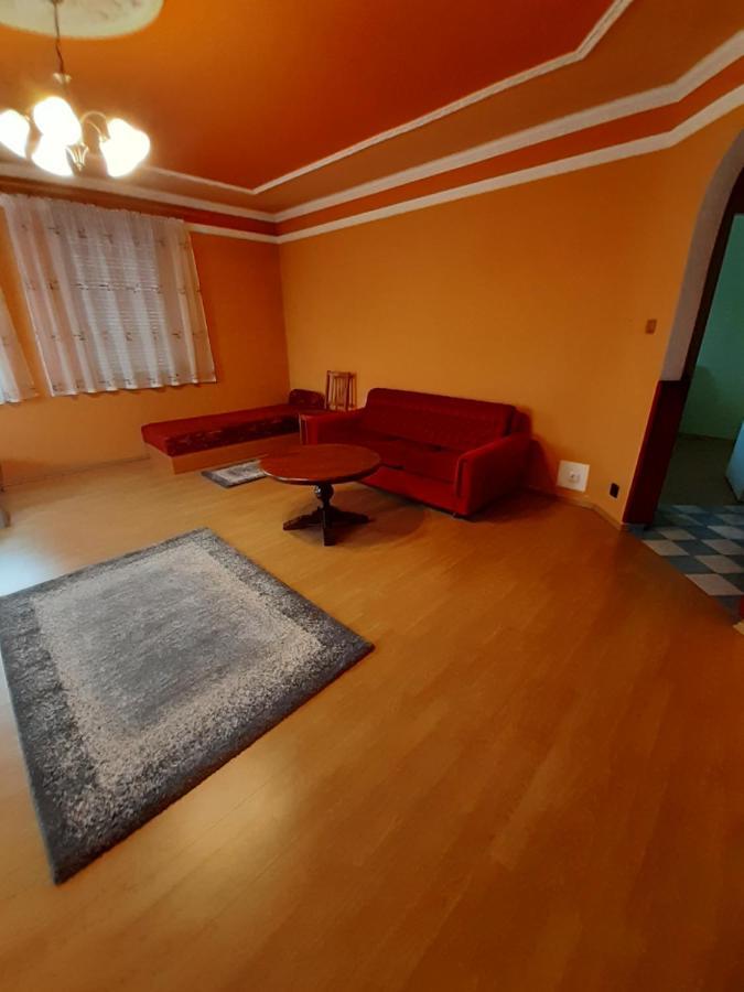 Gabor Pal 1 Apartman 1 Szoba Dunafoldvar Exterior foto
